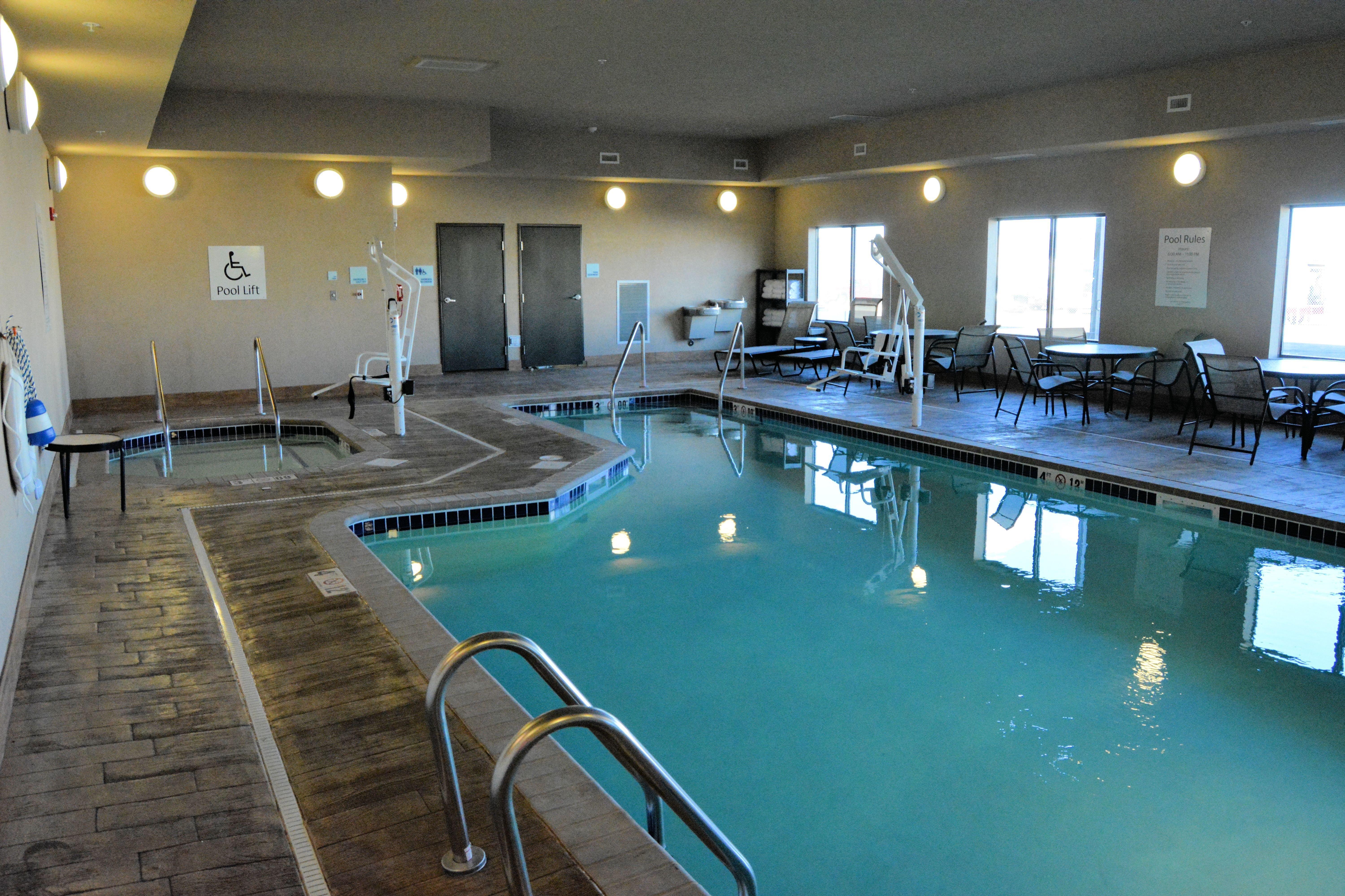 Holiday Inn Express & Suites Glendive By Ihg Eksteriør billede