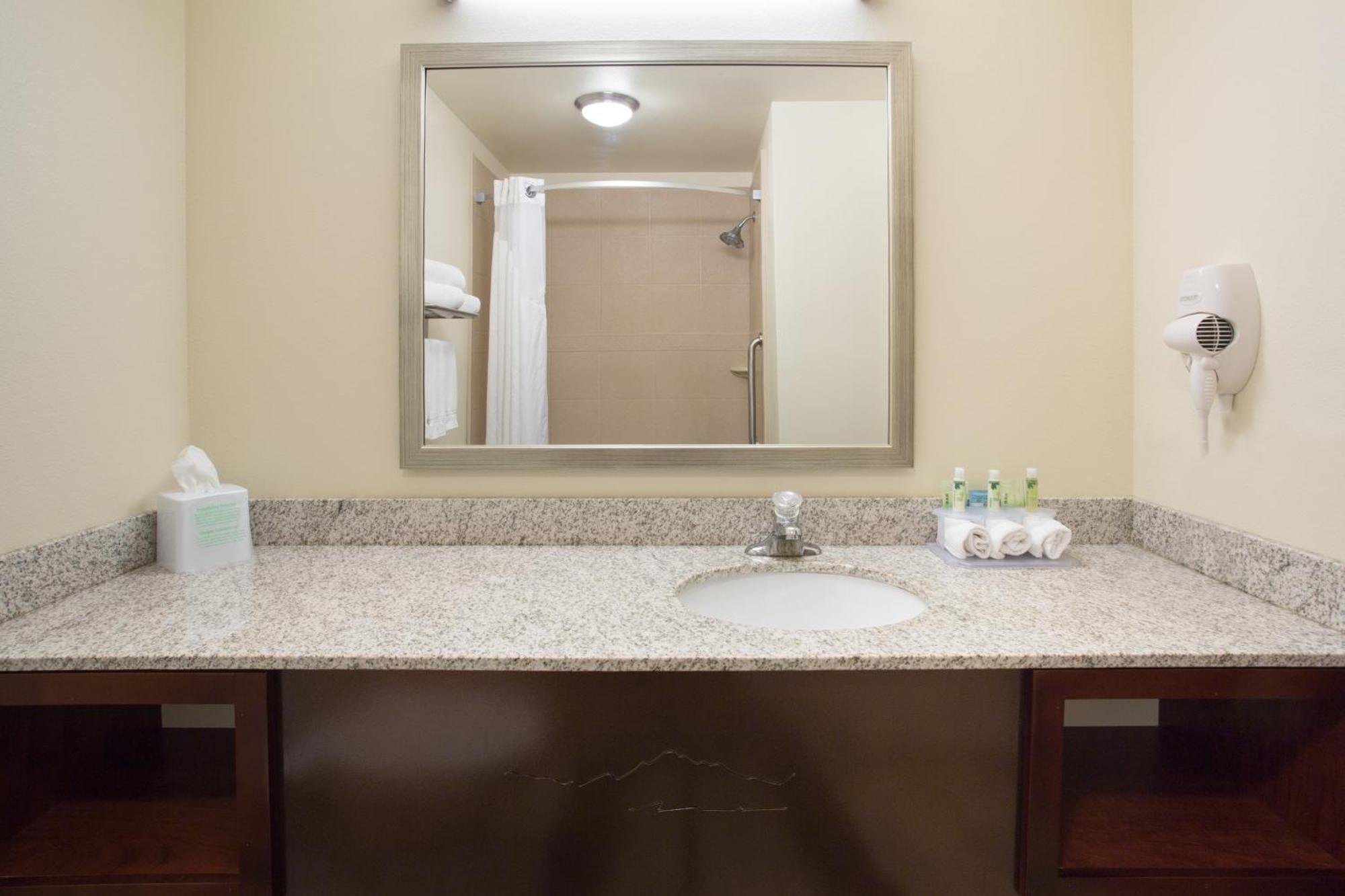 Holiday Inn Express & Suites Glendive By Ihg Eksteriør billede